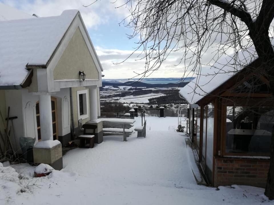Borospince Vendeghaz Villa Pécsely Екстериор снимка