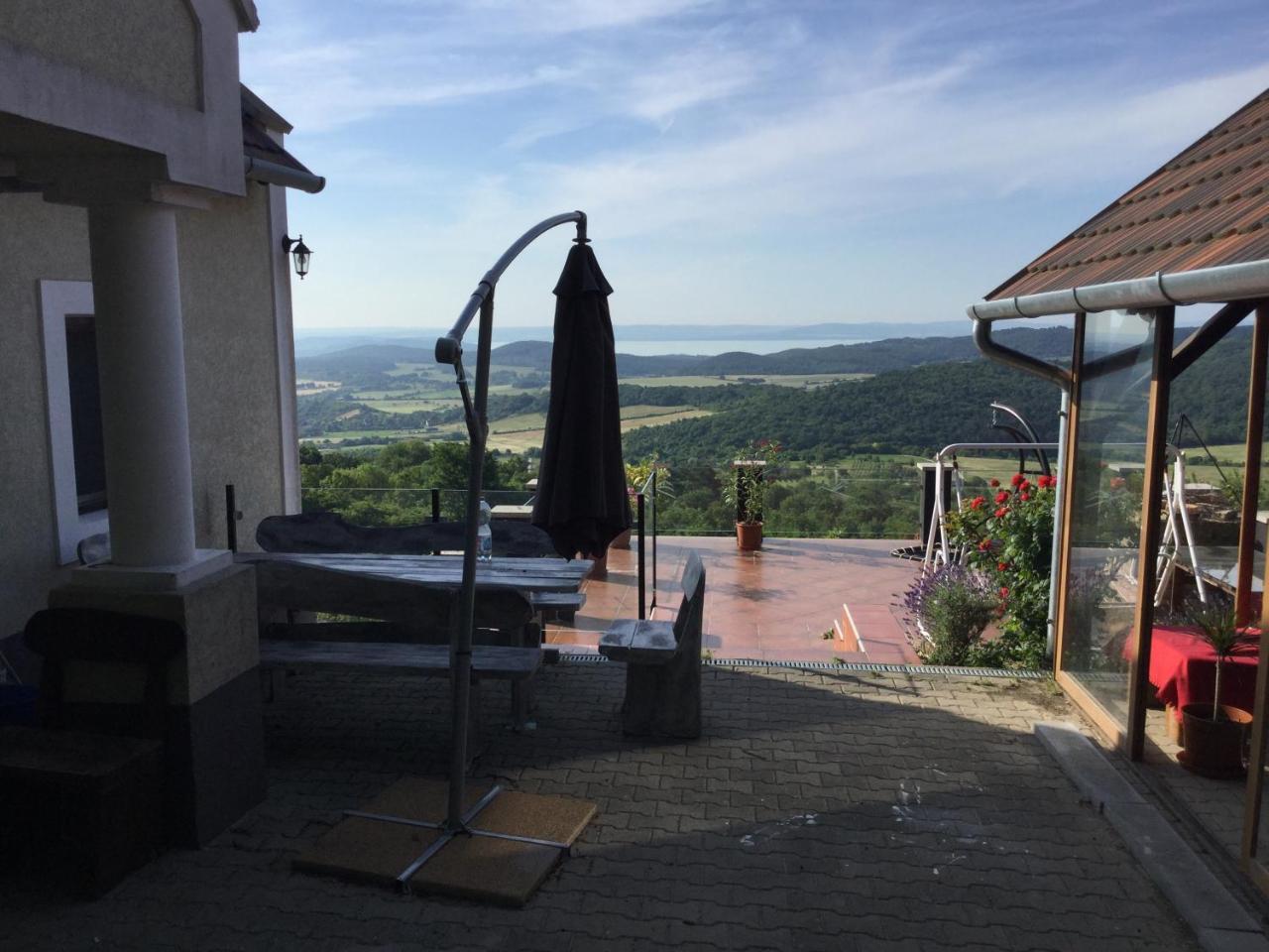 Borospince Vendeghaz Villa Pécsely Екстериор снимка