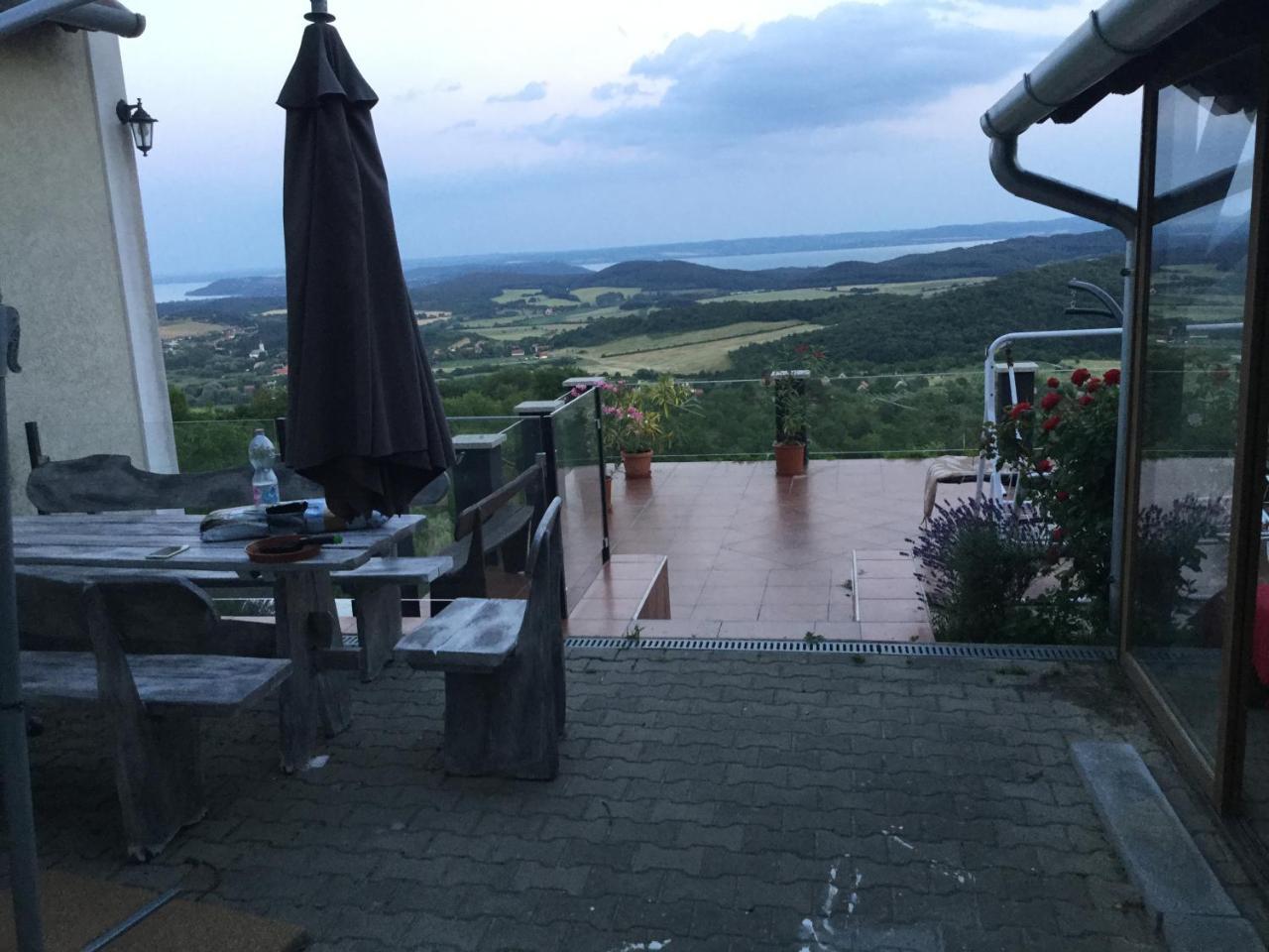 Borospince Vendeghaz Villa Pécsely Екстериор снимка
